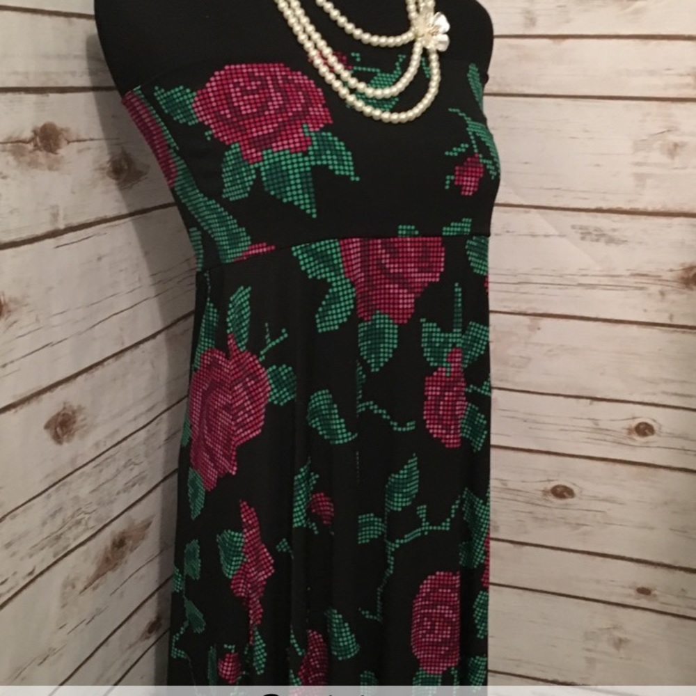 Digital rose maxi